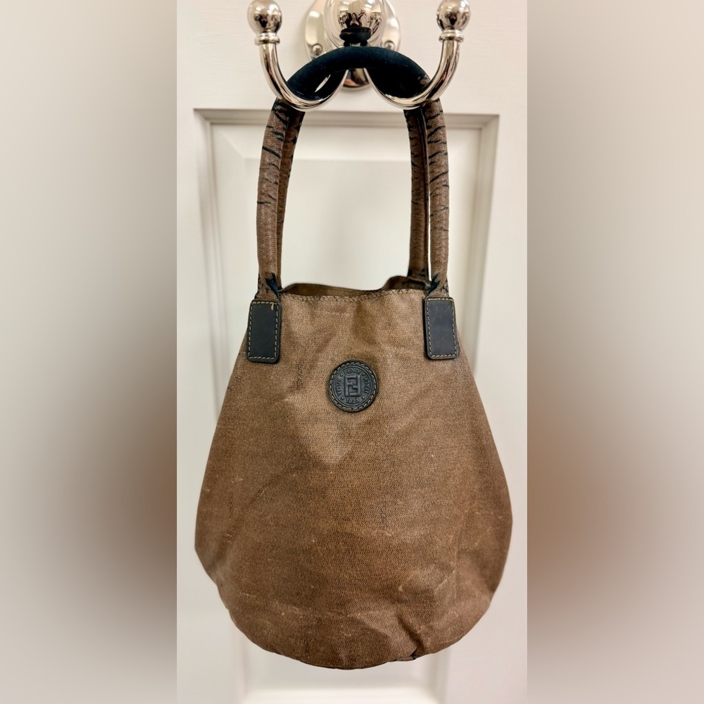 FENDI Vintage Rare Roma 1925 Brown Coated Canvas Palazzo Bucket Tote Handbag - Picture 16 of 16